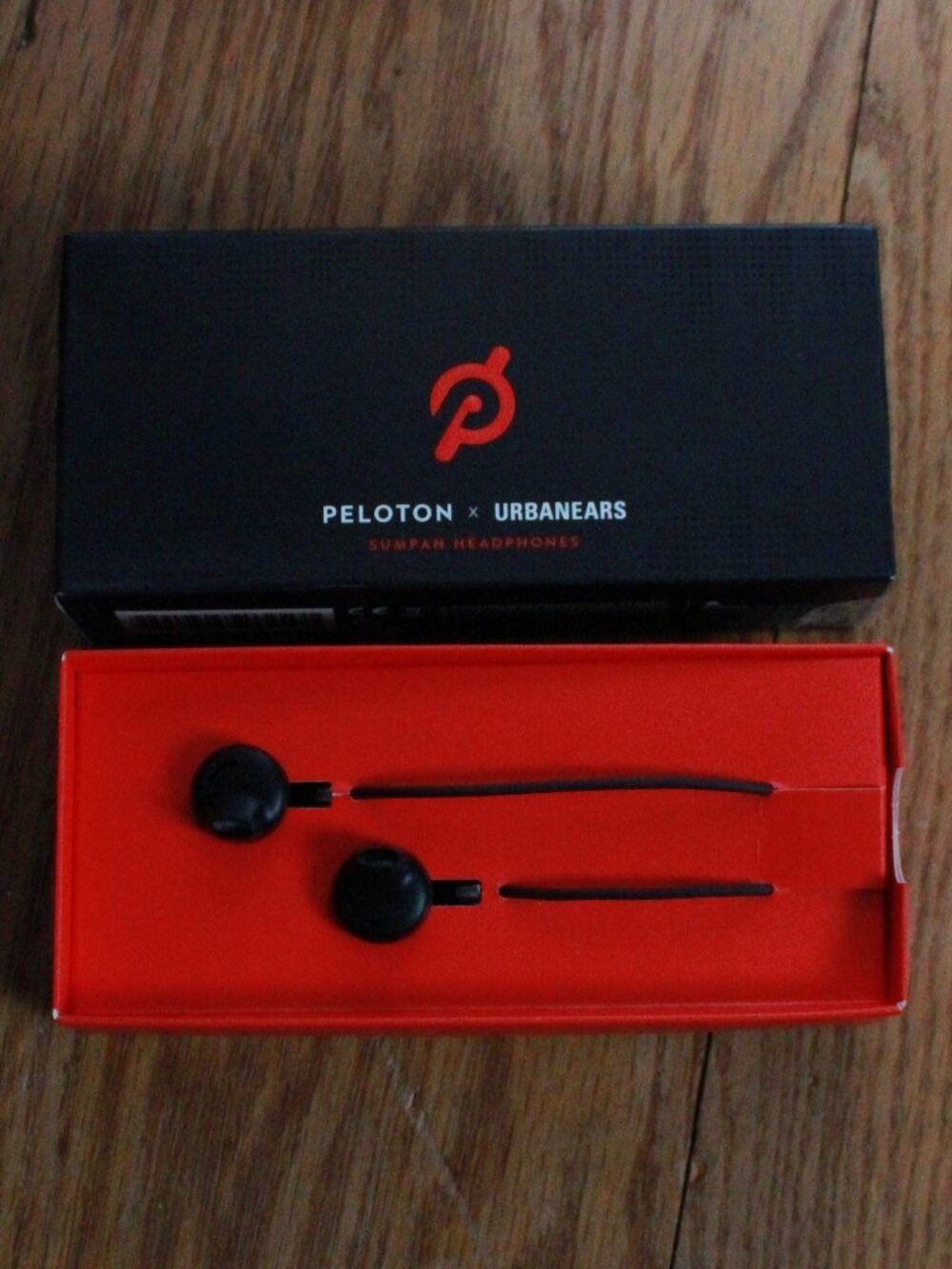 Peloton (w/ Urbanears) Sumpan Earbuds